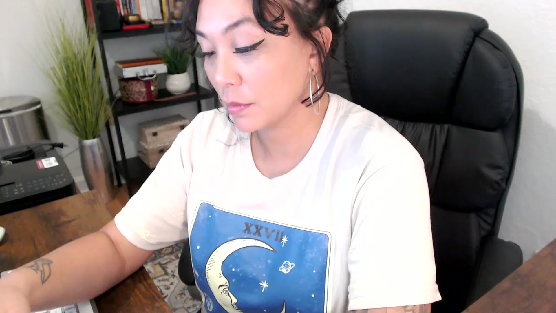 Gallery image thumbnail from MickaylaMinx's myfreecams stream on, 09/26/2024, 19:54 image 19 of 20
