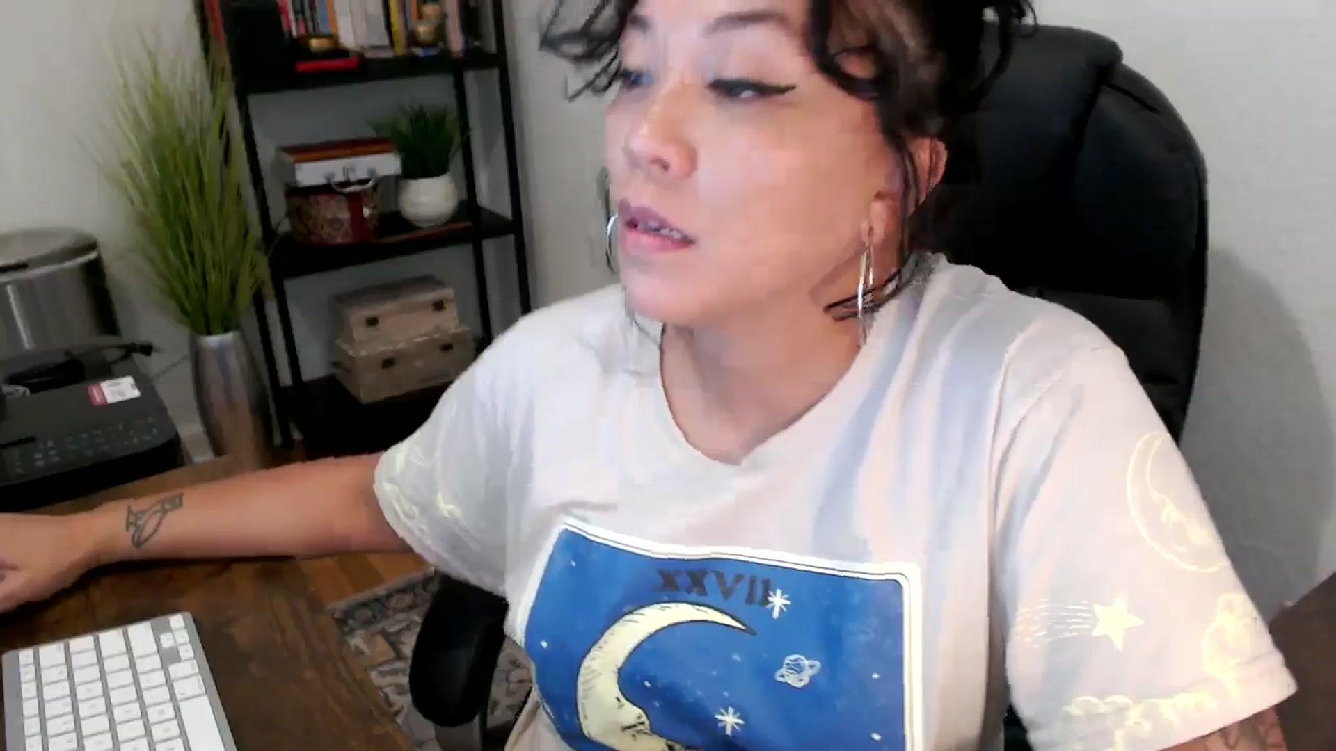 Gallery image thumbnail from MickaylaMinx's myfreecams stream on, 09/26/2024, 19:54 image 14 of 20