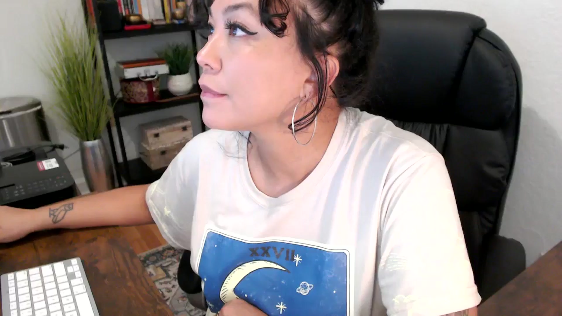 Gallery image thumbnail from MickaylaMinx's myfreecams stream on, 09/26/2024, 19:54 image 18 of 20