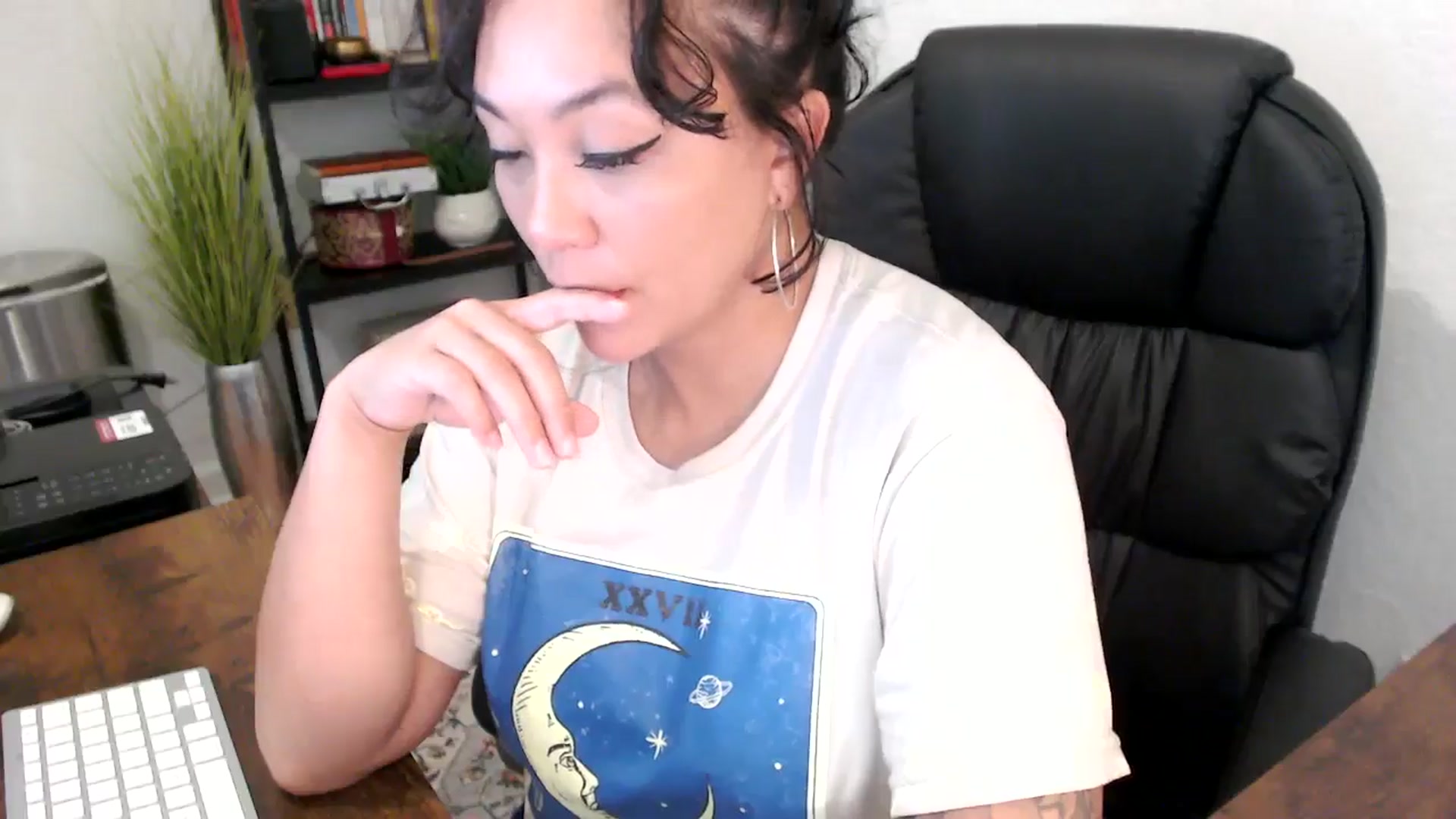 Gallery image thumbnail from MickaylaMinx's myfreecams stream on, 09/26/2024, 19:54 image 20 of 20