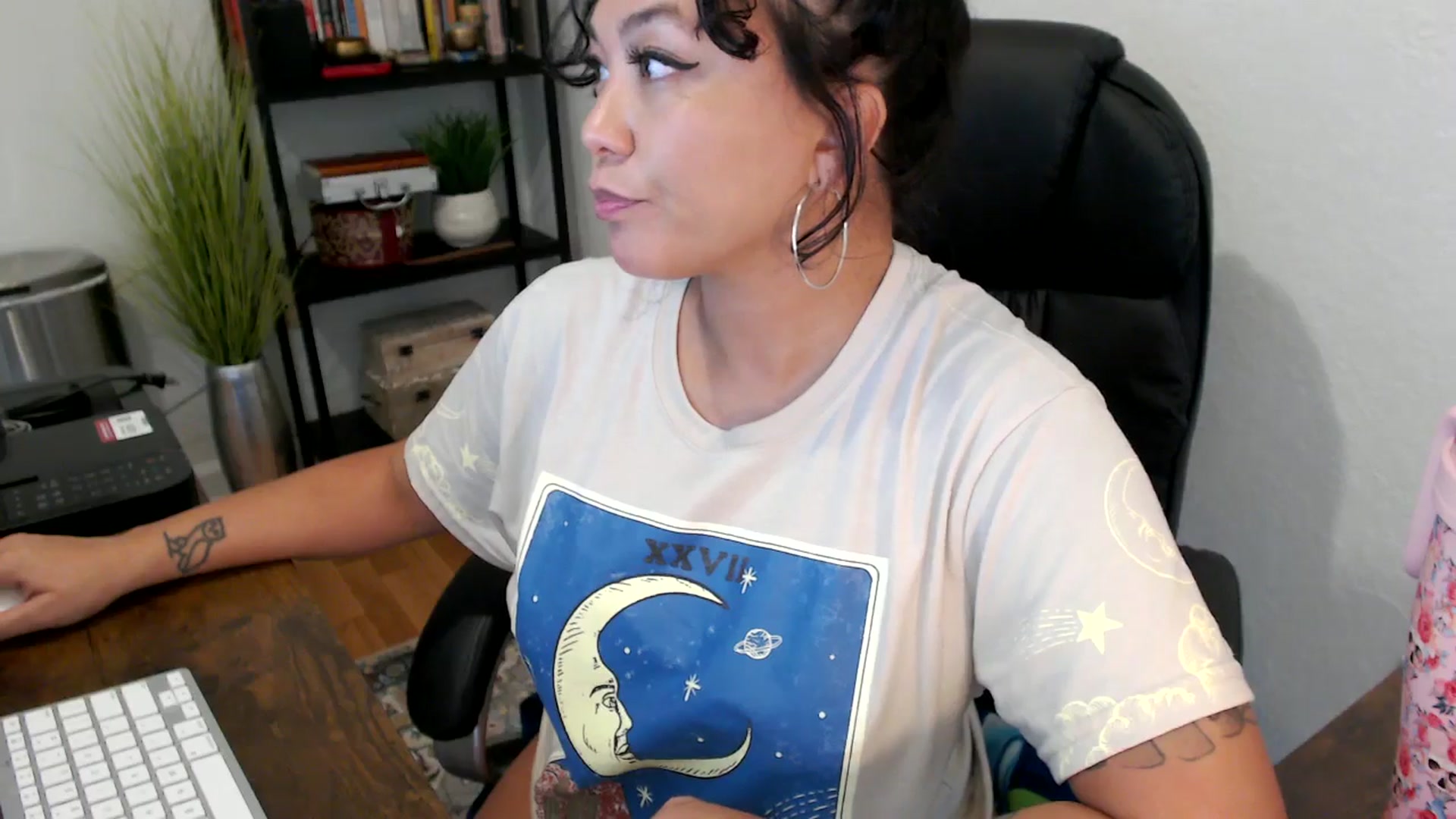 Gallery image thumbnail from MickaylaMinx's myfreecams stream on, 09/26/2024, 20:21 image 11 of 20
