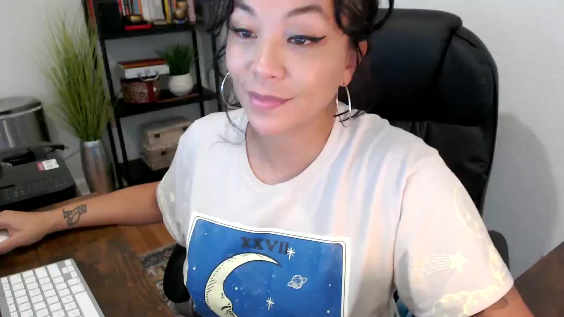 Gallery image thumbnail from MickaylaMinx's myfreecams stream on, 09/26/2024, 20:21 image 19 of 20