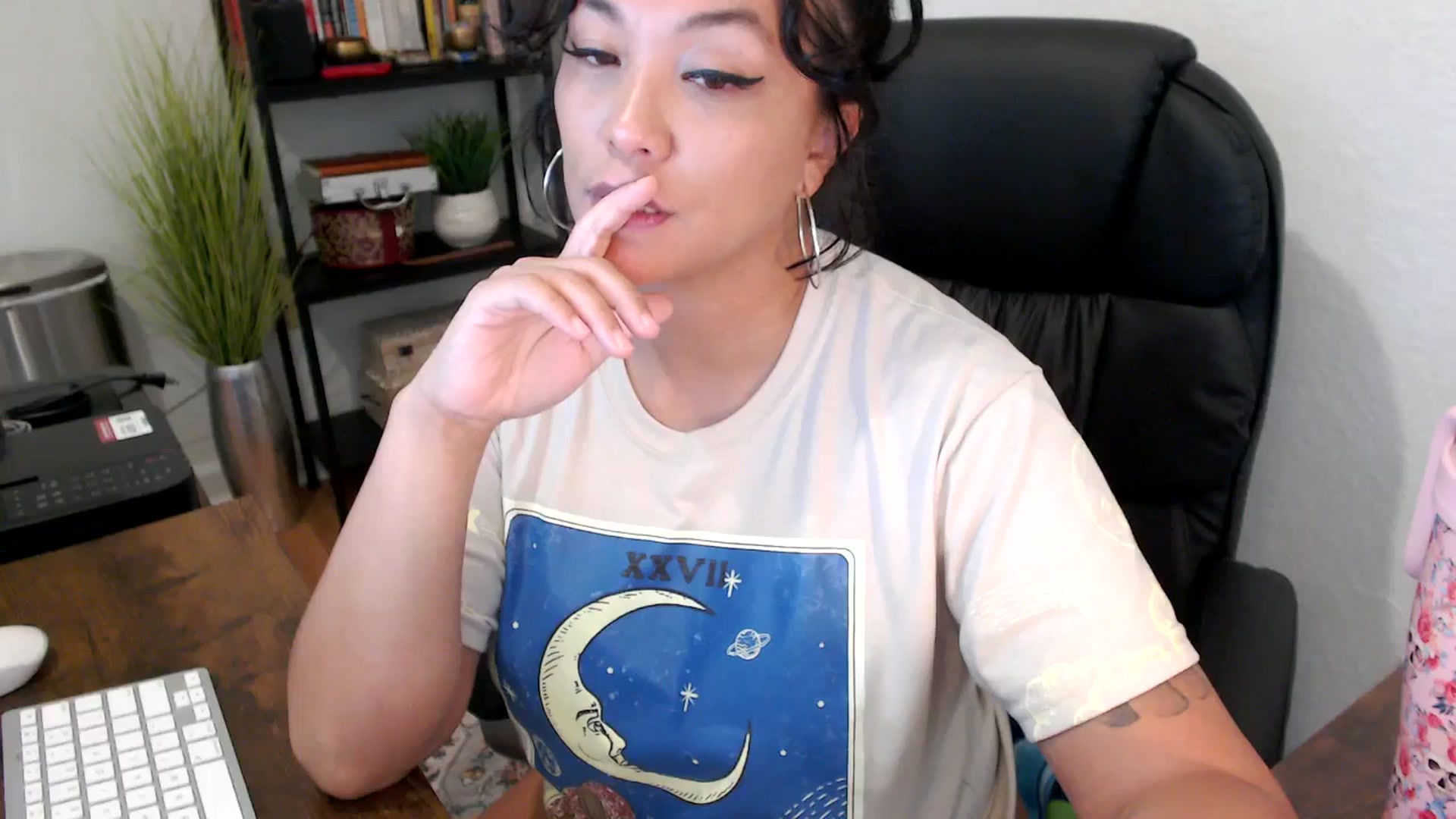 Gallery image thumbnail from MickaylaMinx's myfreecams stream on, 09/26/2024, 20:21 image 3 of 20