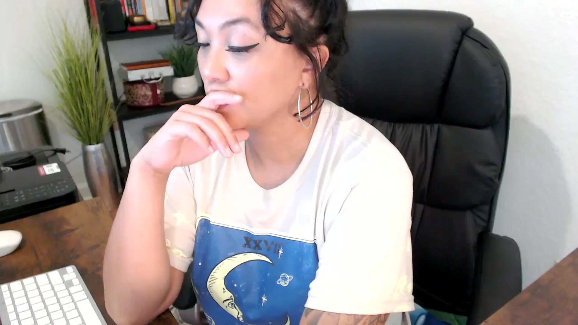 Gallery image thumbnail from MickaylaMinx's myfreecams stream on, 09/26/2024, 20:21 image 18 of 20