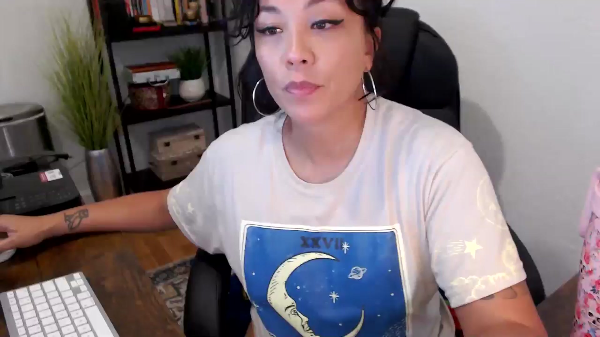 Gallery image thumbnail from MickaylaMinx's myfreecams stream on, 09/26/2024, 20:21 image 7 of 20
