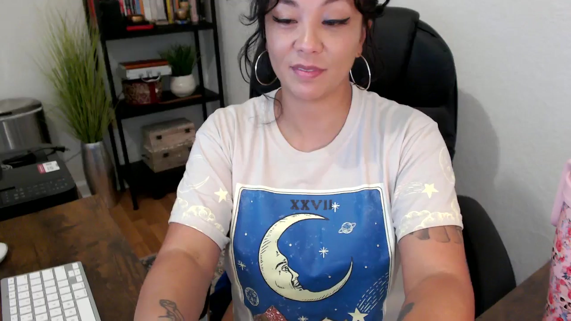 Gallery image thumbnail from MickaylaMinx's myfreecams stream on, 09/26/2024, 20:21 image 2 of 20
