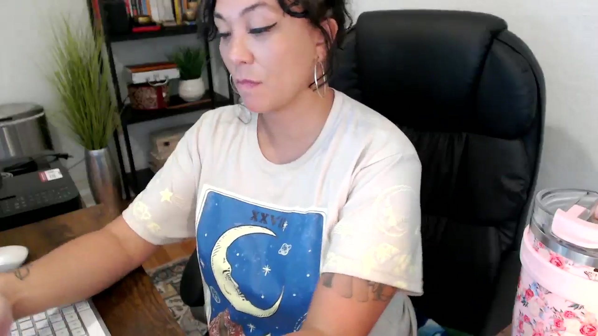 Gallery image thumbnail from MickaylaMinx's myfreecams stream on, 09/26/2024, 20:21 image 15 of 20