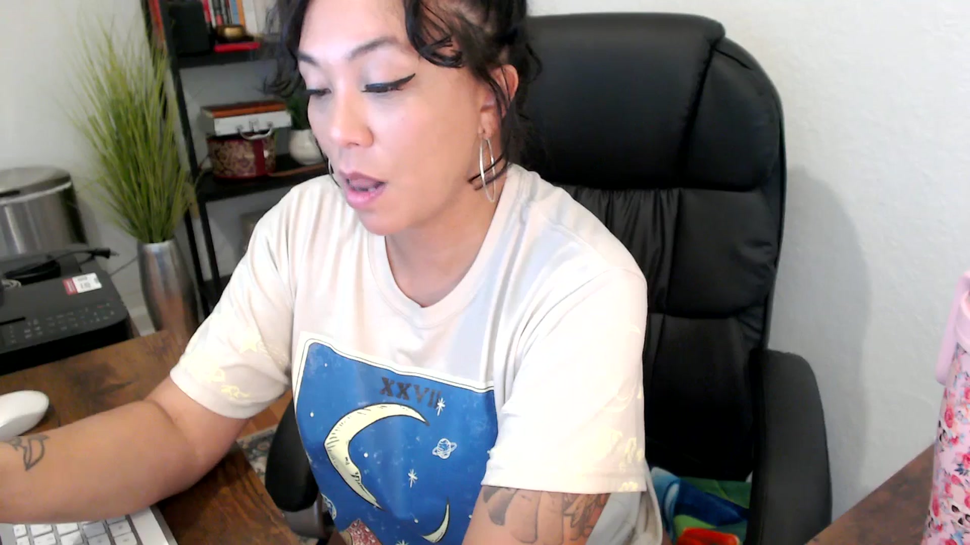 Gallery image thumbnail from MickaylaMinx's myfreecams stream on, 09/26/2024, 20:21 image 9 of 20