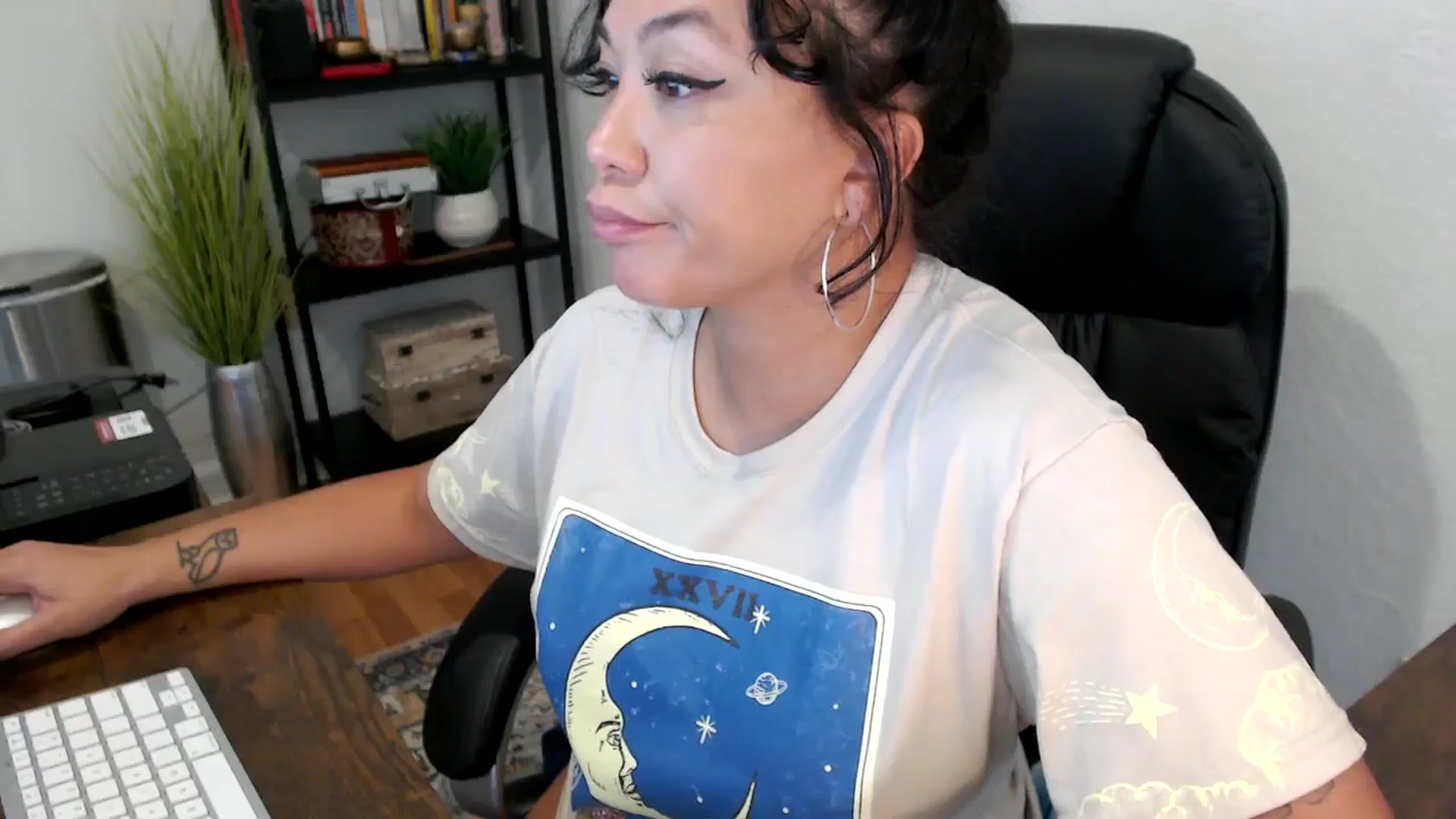 Gallery image thumbnail from MickaylaMinx's myfreecams stream on, 09/26/2024, 20:21 image 16 of 20