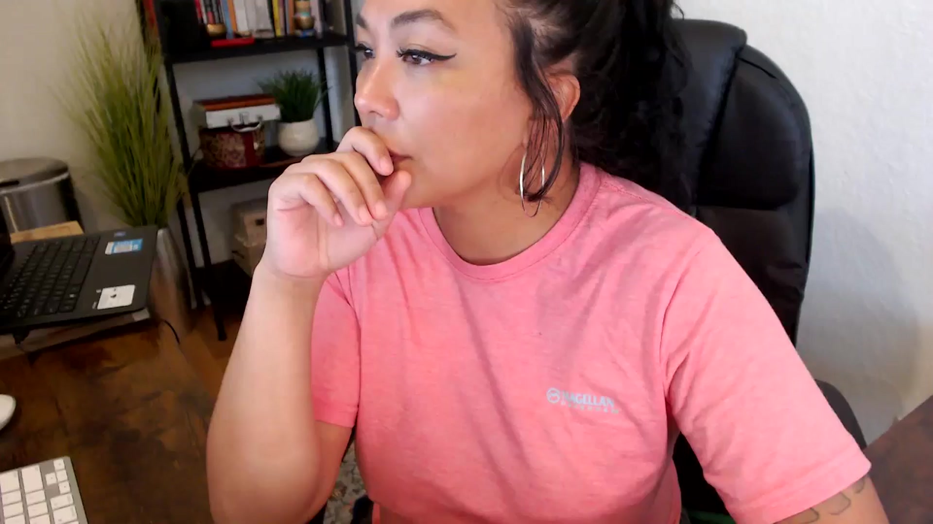 Gallery image thumbnail from MickaylaMinx's myfreecams stream on, 09/27/2024, 18:25 image 5 of 20