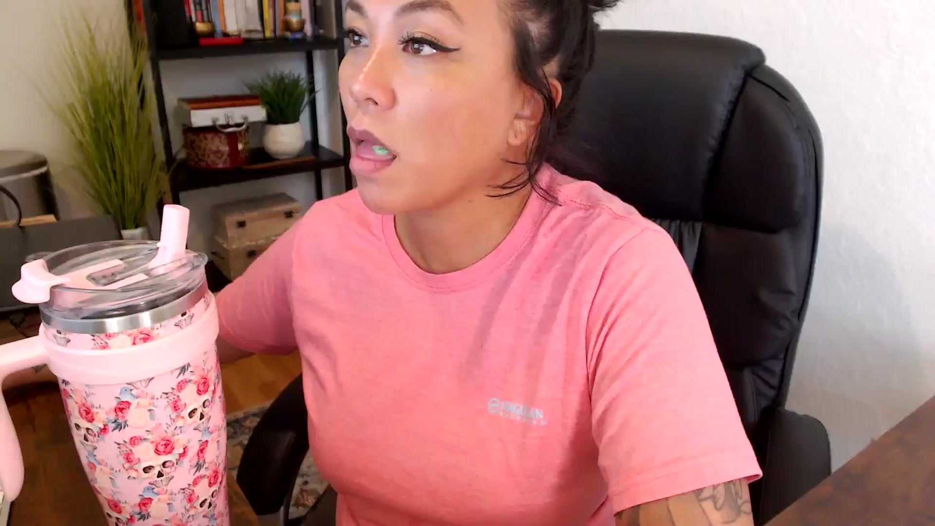 Gallery image thumbnail from MickaylaMinx's myfreecams stream on, 09/27/2024, 20:23 image 20 of 20