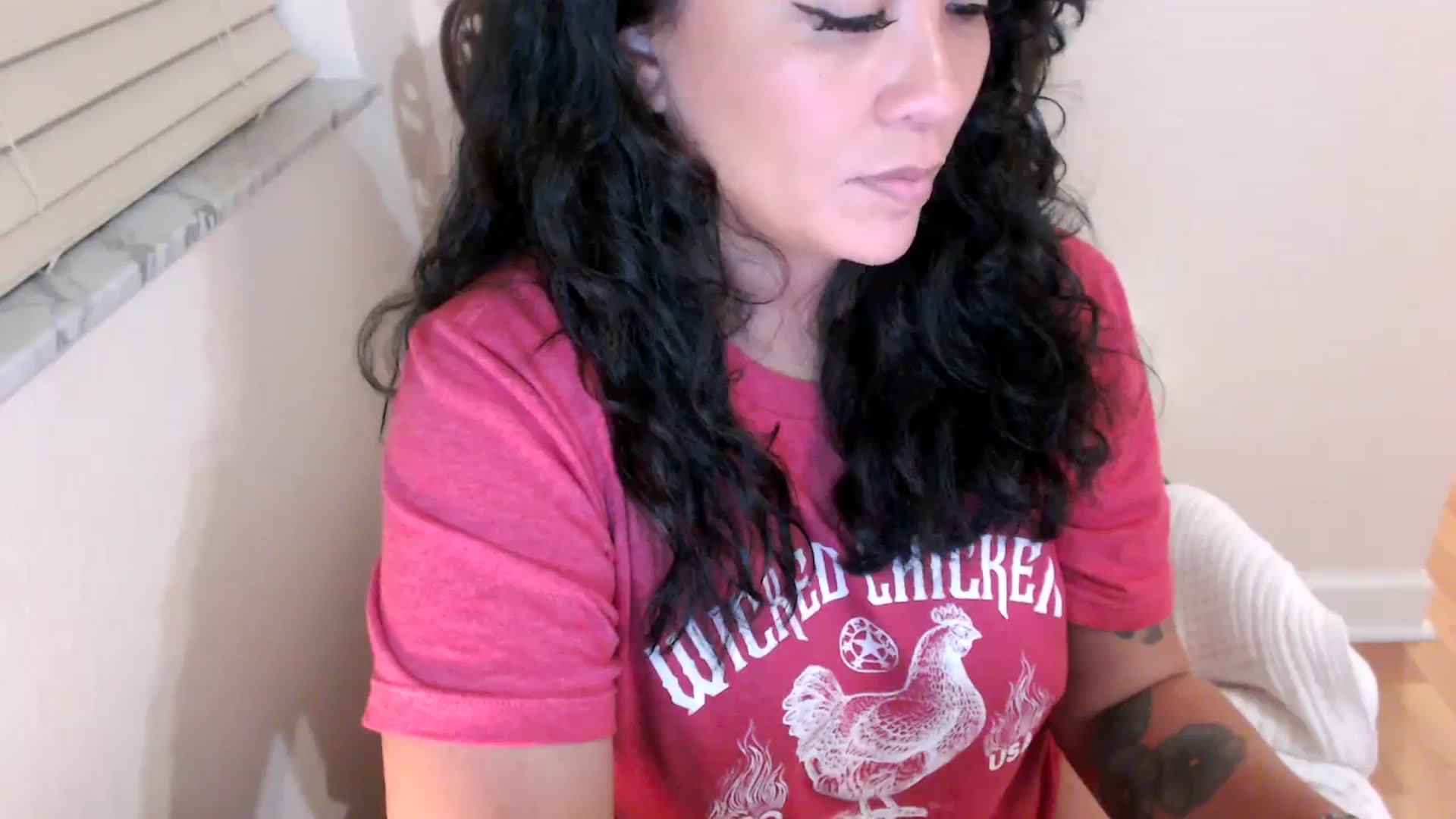 Gallery image thumbnail from MickaylaMinx's myfreecams stream on, 09/29/2024, 24:07 image 8 of 20