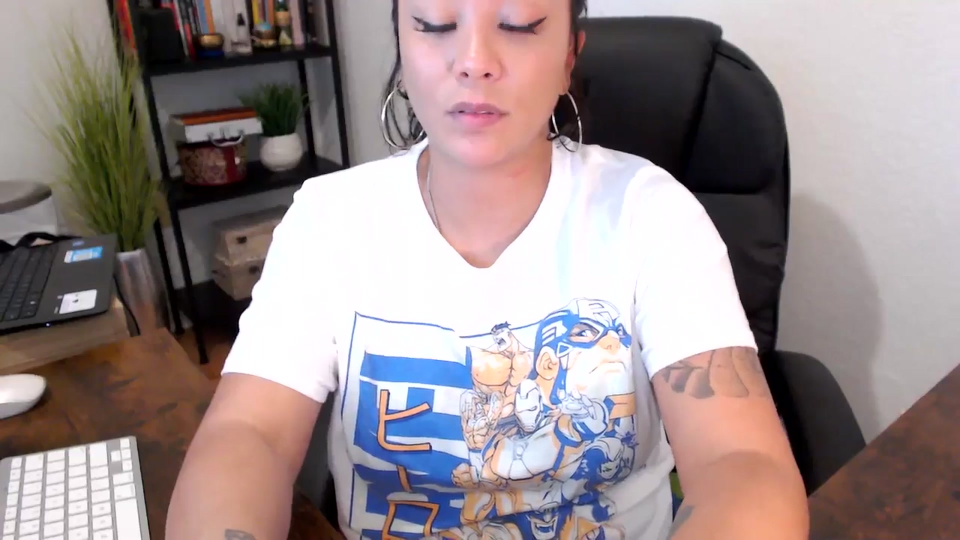Gallery image thumbnail from MickaylaMinx's myfreecams stream on, 09/30/2024, 15:39 image 11 of 20