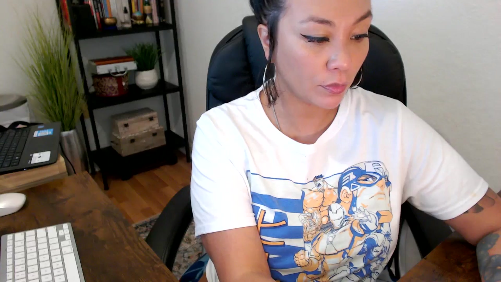 Gallery image thumbnail from MickaylaMinx's myfreecams stream on, 09/30/2024, 17:03 image 6 of 20