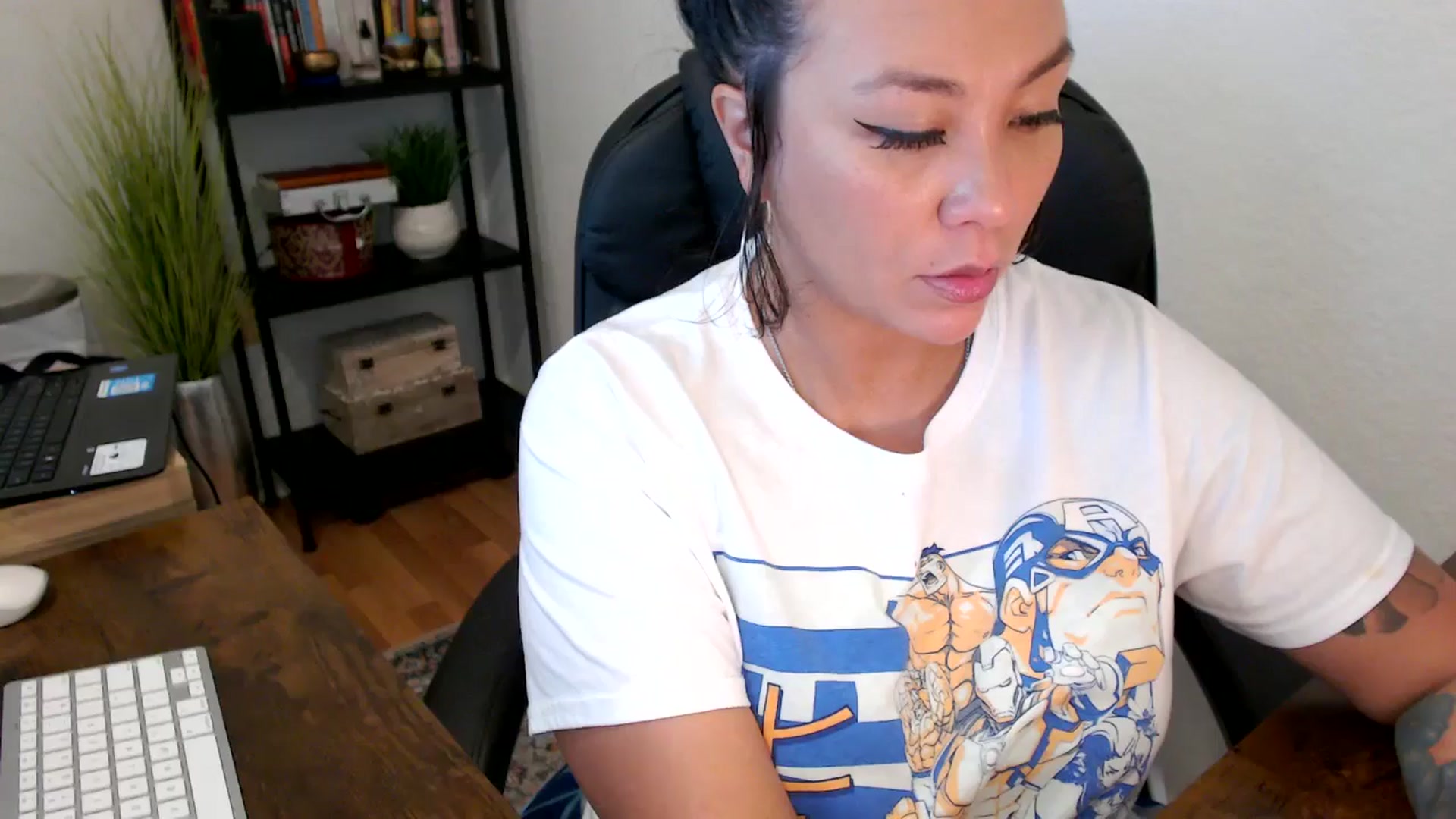 Gallery image thumbnail from MickaylaMinx's myfreecams stream on, 09/30/2024, 17:03 image 10 of 20