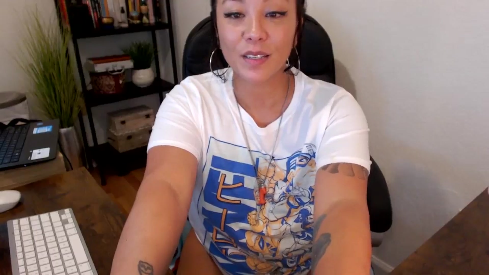 Gallery image thumbnail from MickaylaMinx's myfreecams stream on, 09/30/2024, 17:44 image 7 of 20