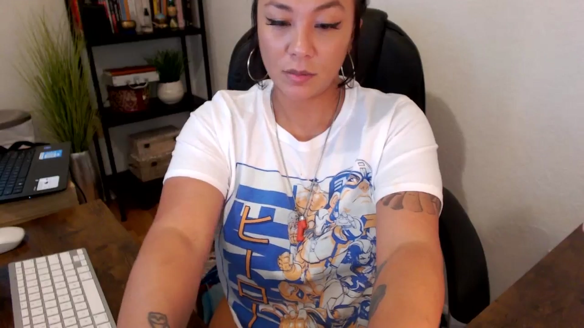 Gallery image thumbnail from MickaylaMinx's myfreecams stream on, 09/30/2024, 17:44 image 9 of 20