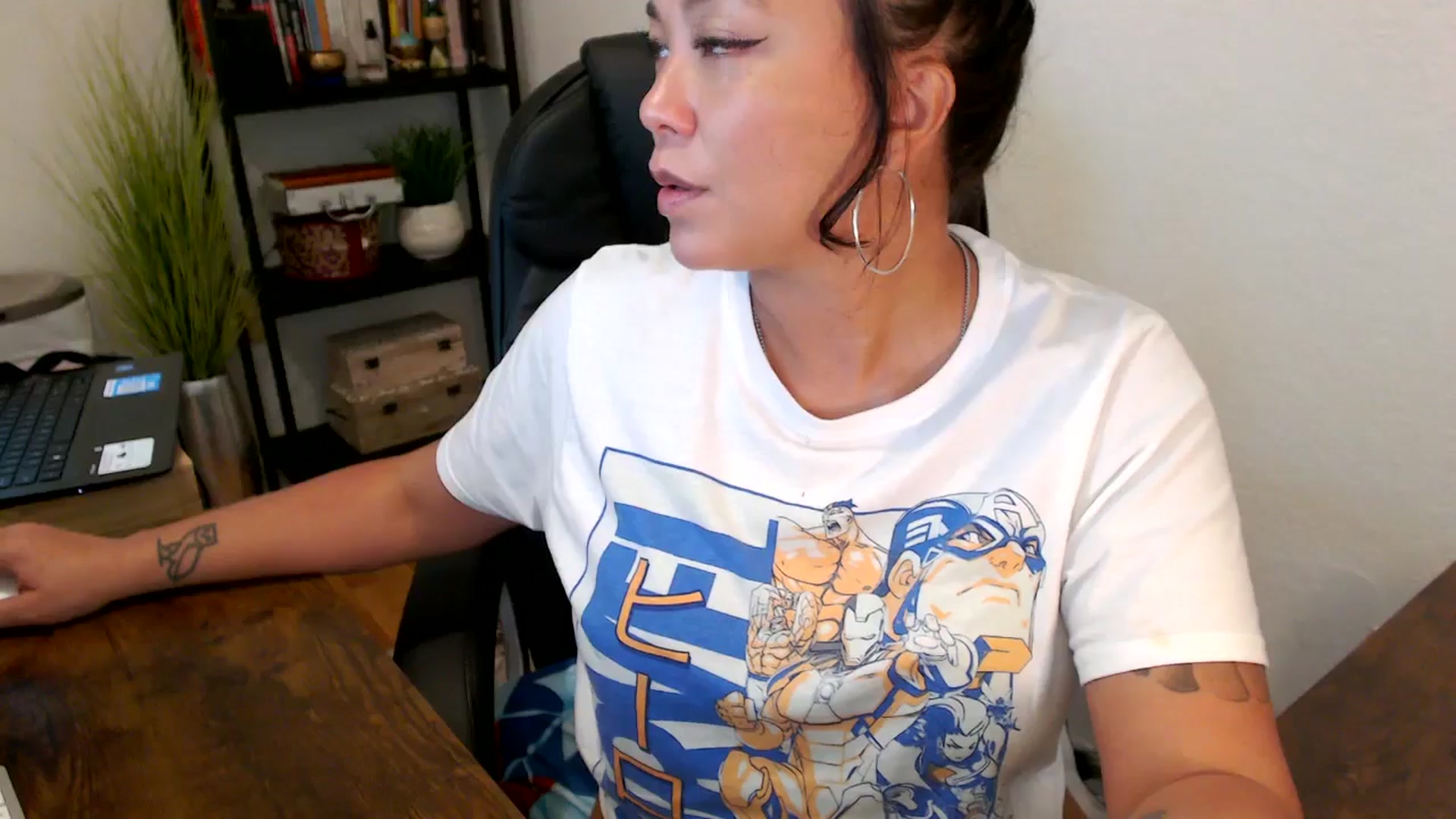 Gallery image thumbnail from MickaylaMinx's myfreecams stream on, 09/30/2024, 18:32 image 5 of 20