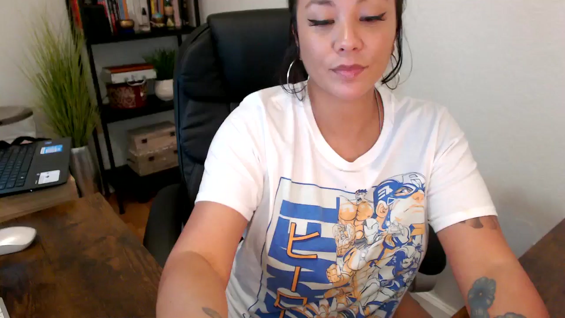 Gallery image thumbnail from MickaylaMinx's myfreecams stream on, 09/30/2024, 18:32 image 9 of 20