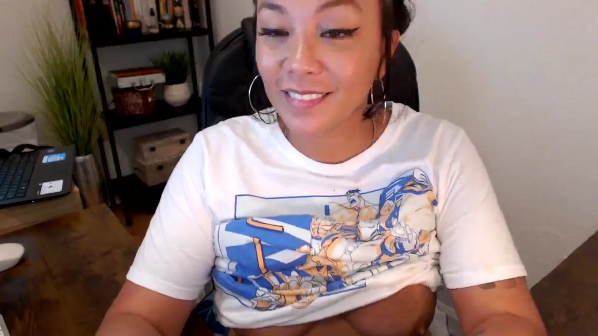 Gallery image thumbnail from MickaylaMinx's myfreecams stream on, 09/30/2024, 18:32 image 2 of 20