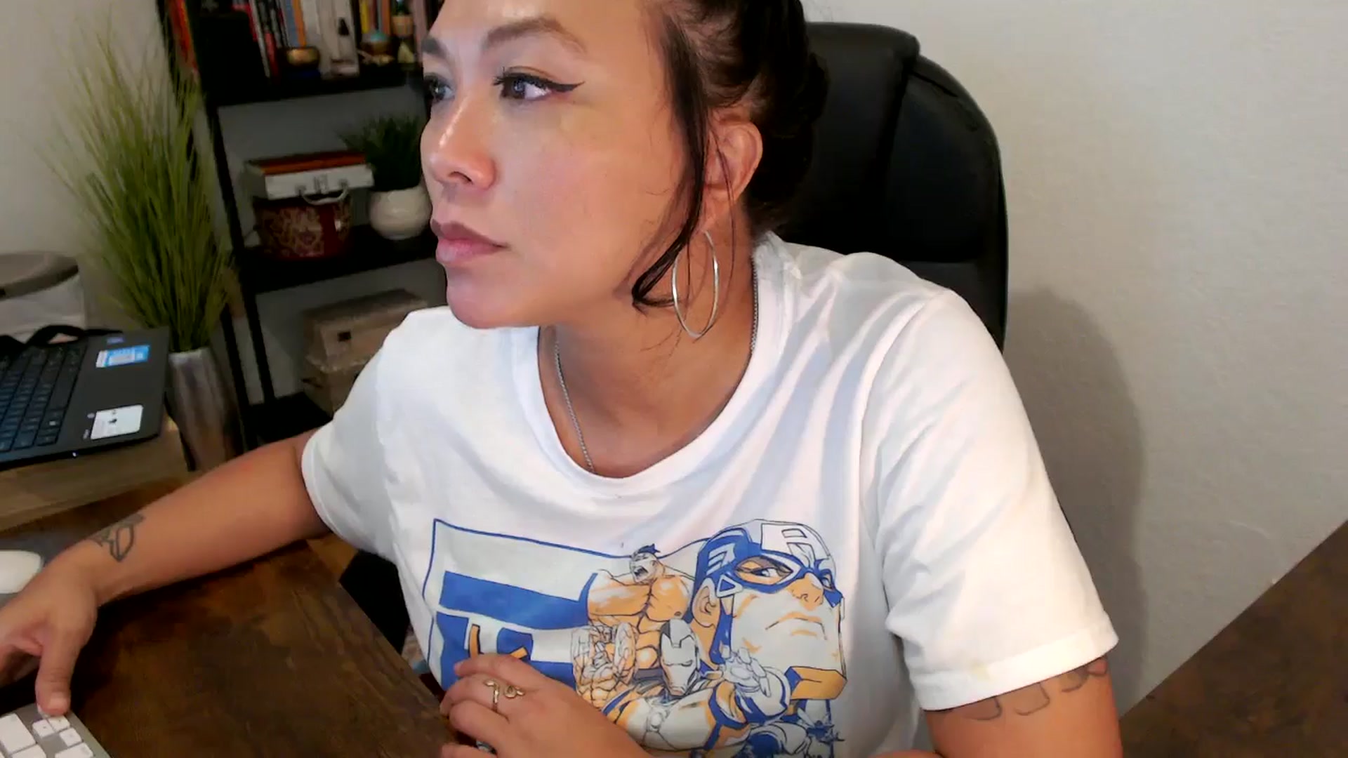 Gallery image thumbnail from MickaylaMinx's myfreecams stream on, 09/30/2024, 18:32 image 10 of 20