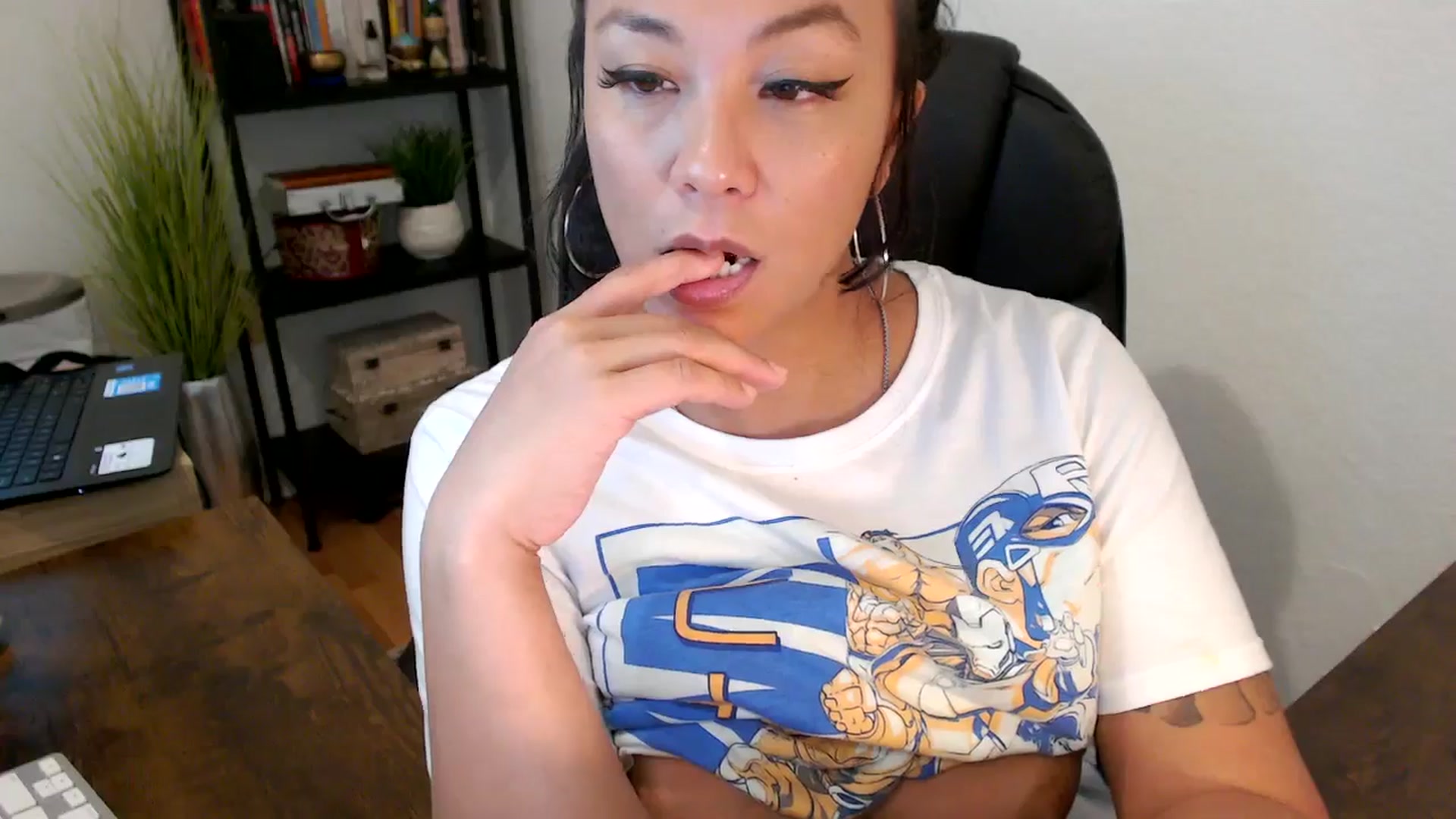 Gallery image thumbnail from MickaylaMinx's myfreecams stream on, 09/30/2024, 18:32 image 14 of 20