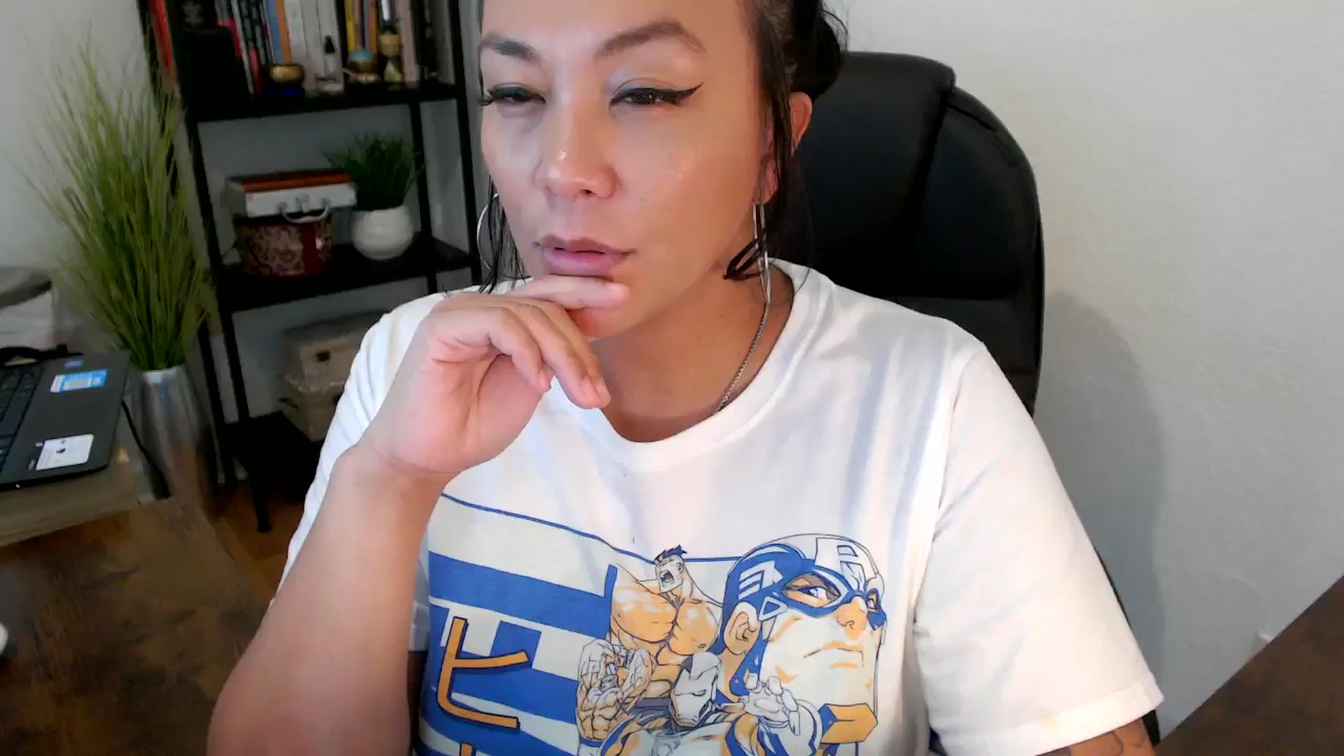Gallery image thumbnail from MickaylaMinx's myfreecams stream on, 09/30/2024, 19:31 image 12 of 20