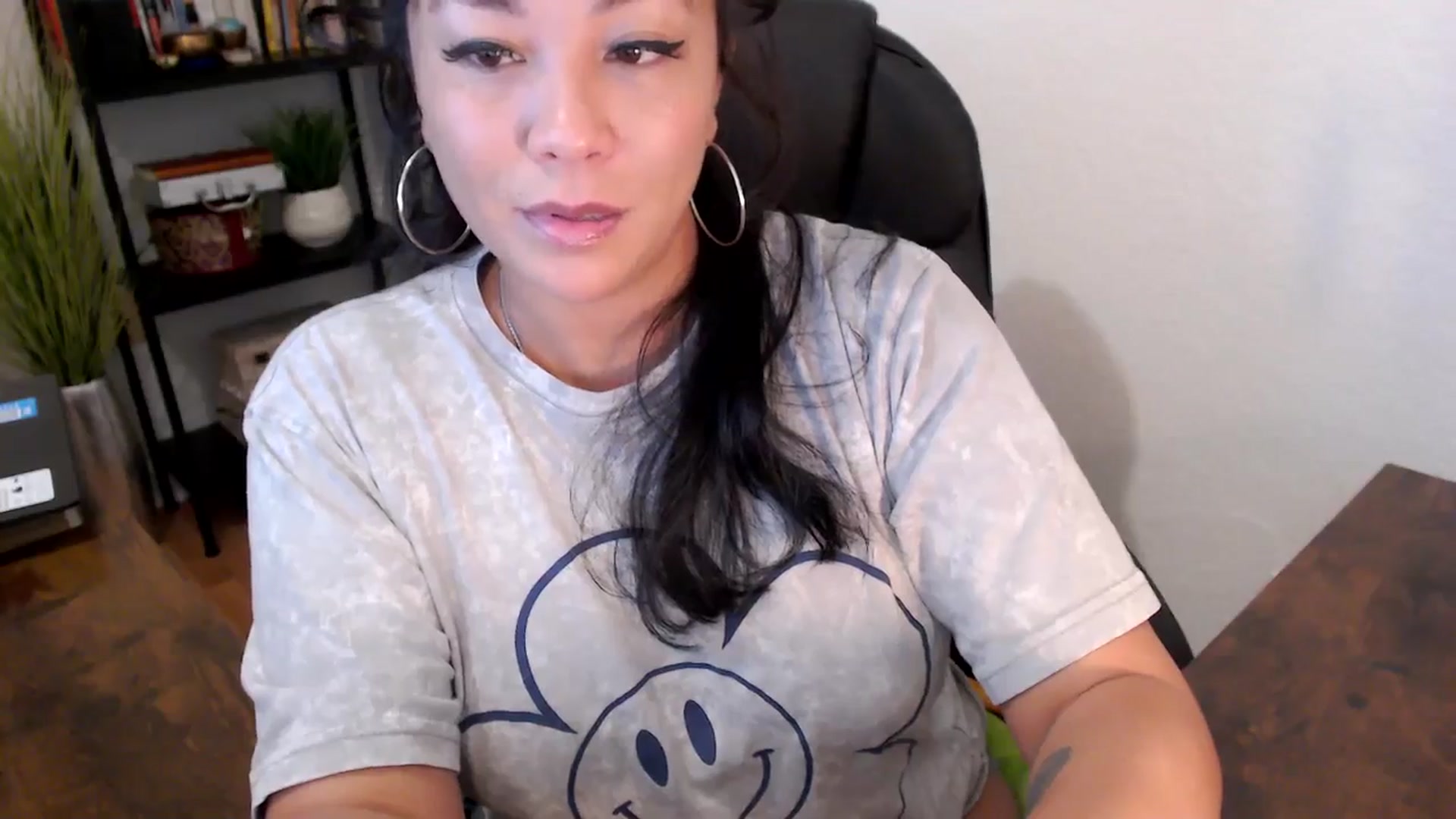 Gallery image thumbnail from MickaylaMinx's myfreecams stream on, 10/01/2024, 15:18 image 19 of 20