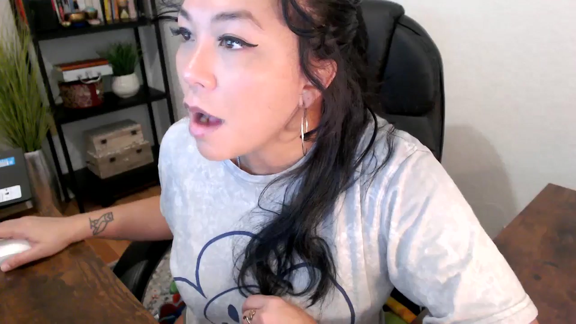 Gallery image thumbnail from MickaylaMinx's myfreecams stream on, 10/01/2024, 15:18 image 15 of 20