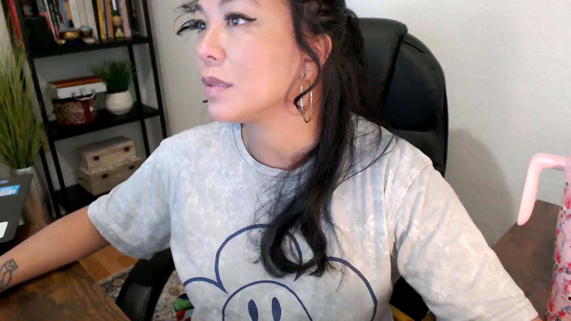 Gallery image thumbnail from MickaylaMinx's myfreecams stream on, 10/01/2024, 16:00 image 20 of 20