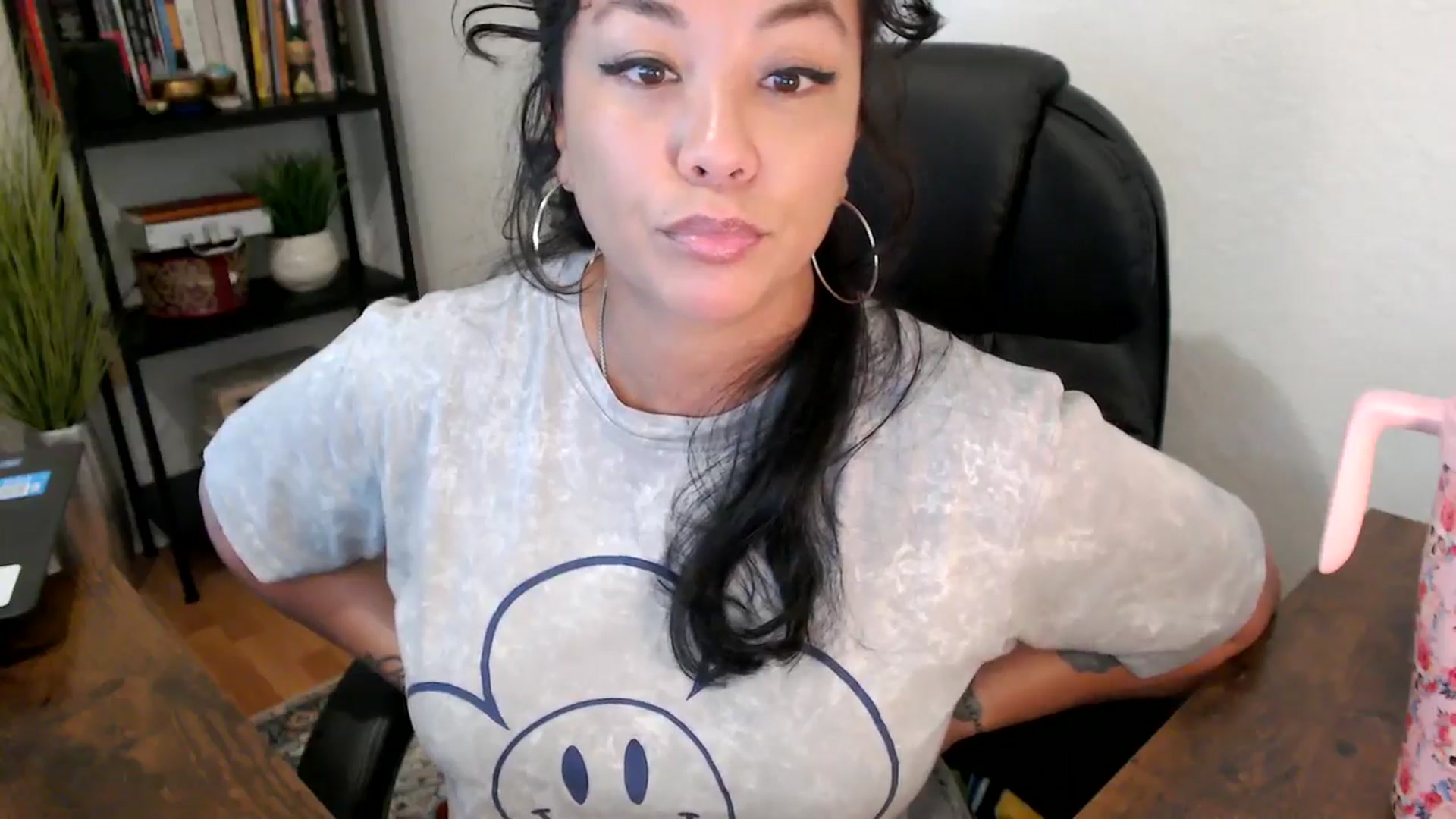 Gallery image thumbnail from MickaylaMinx's myfreecams stream on, 10/01/2024, 16:00 image 11 of 20