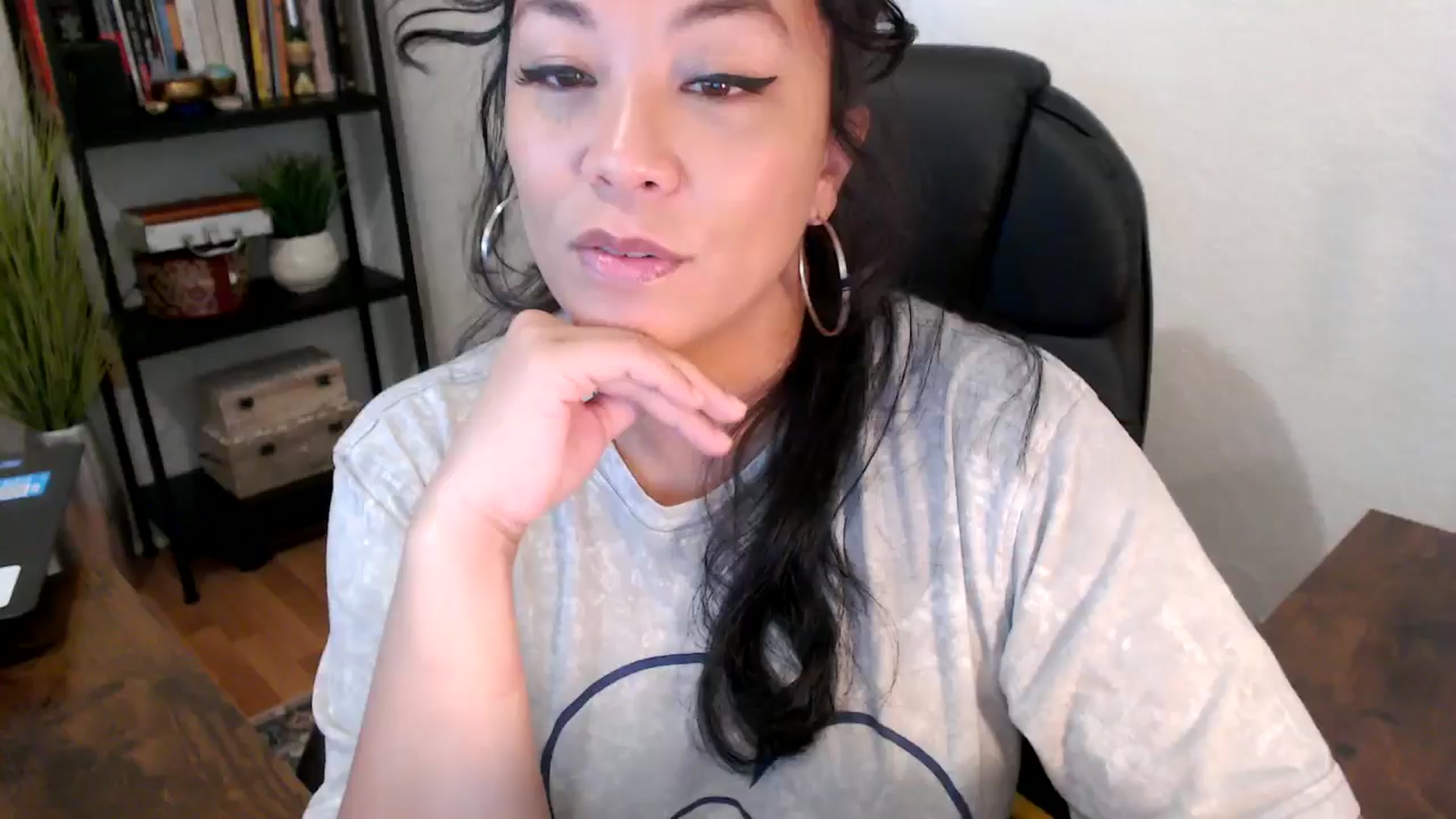 Gallery image thumbnail from MickaylaMinx's myfreecams stream on, 10/01/2024, 16:00 image 3 of 20