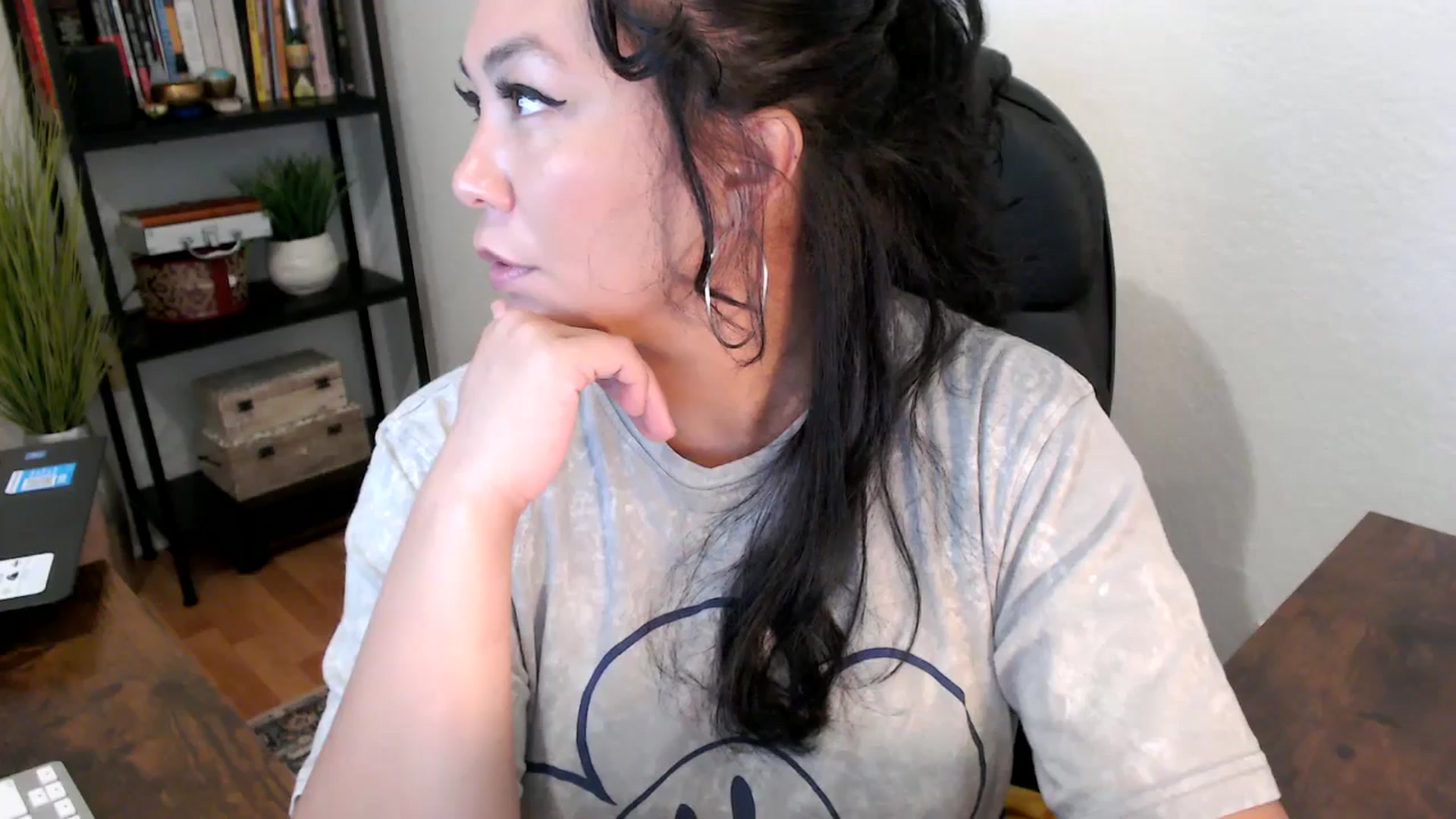 Gallery image thumbnail from MickaylaMinx's myfreecams stream on, 10/01/2024, 18:20 image 2 of 20