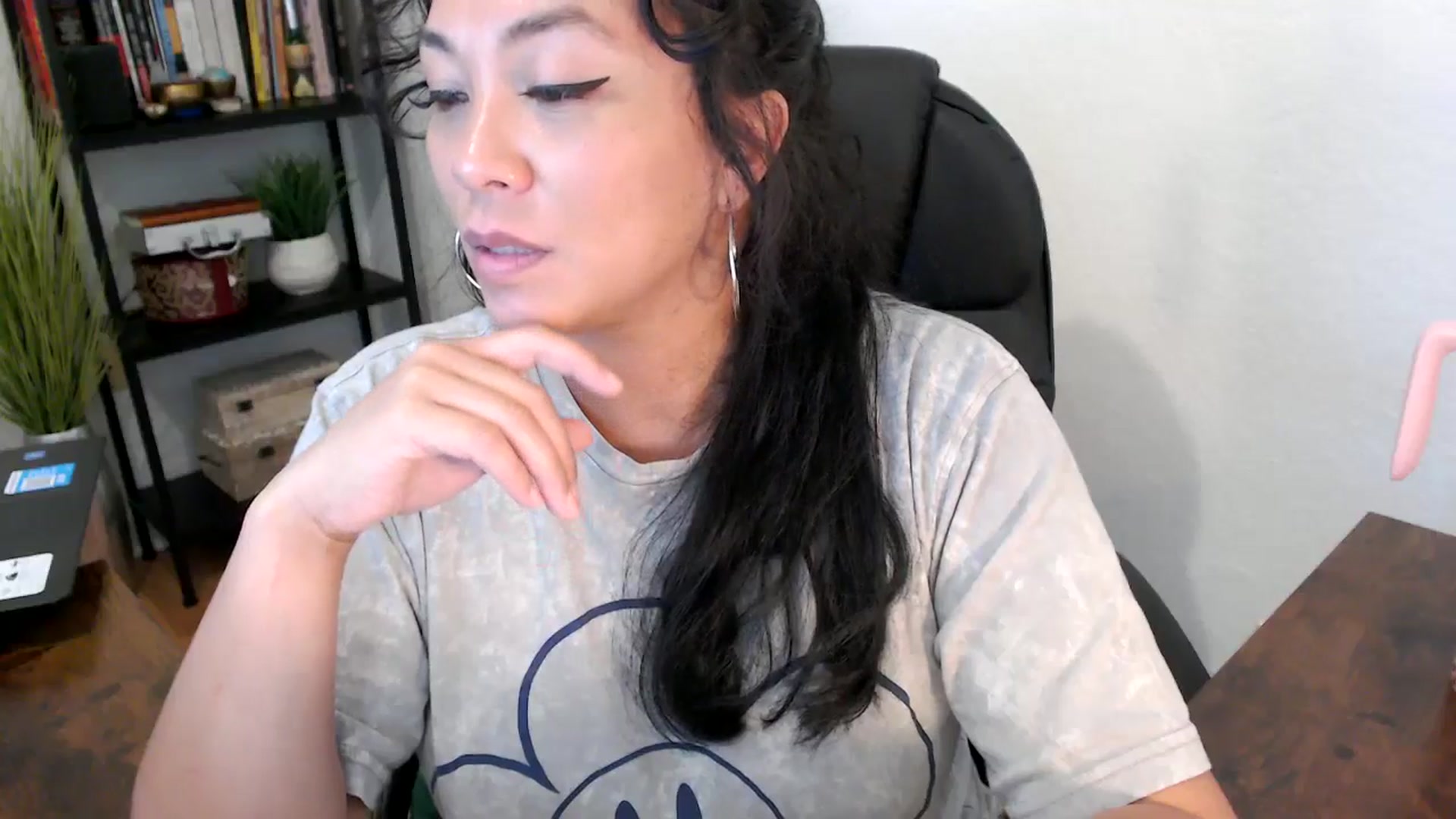 Gallery image thumbnail from MickaylaMinx's myfreecams stream on, 10/01/2024, 19:36 image 8 of 20