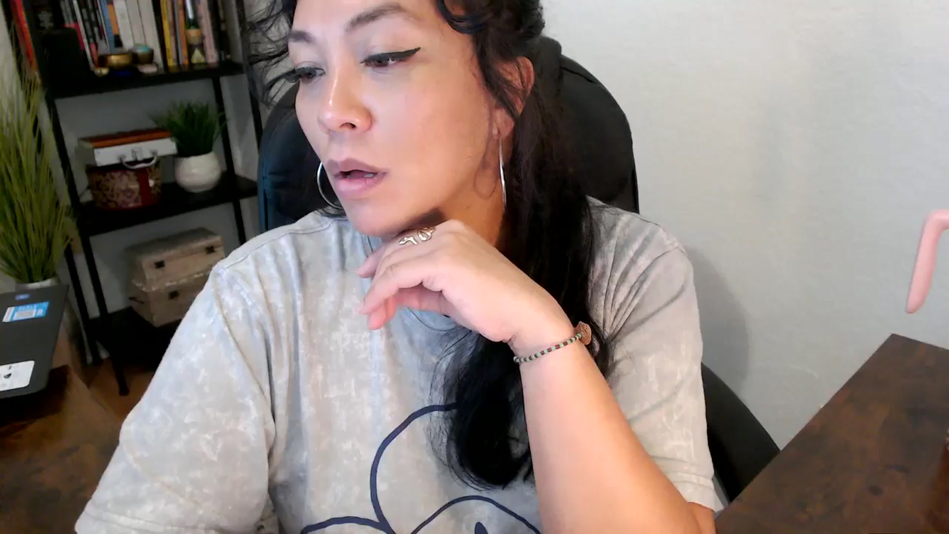 Gallery image thumbnail from MickaylaMinx's myfreecams stream on, 10/01/2024, 19:36 image 11 of 20