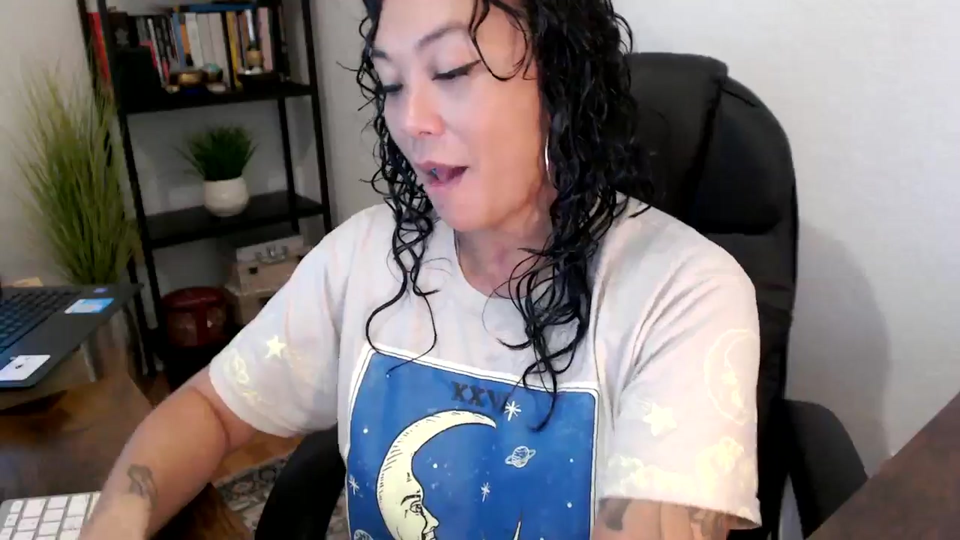 Gallery image thumbnail from MickaylaMinx's myfreecams stream on, 10/02/2024, 14:53 image 18 of 20