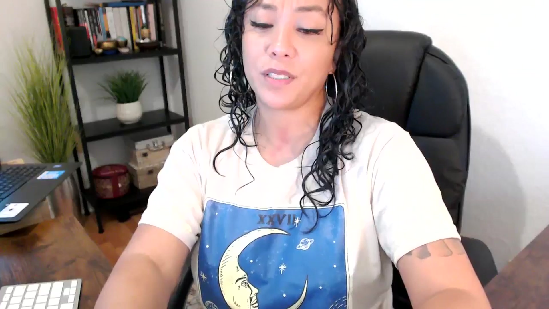 Gallery image thumbnail from MickaylaMinx's myfreecams stream on, 10/02/2024, 14:53 image 19 of 20