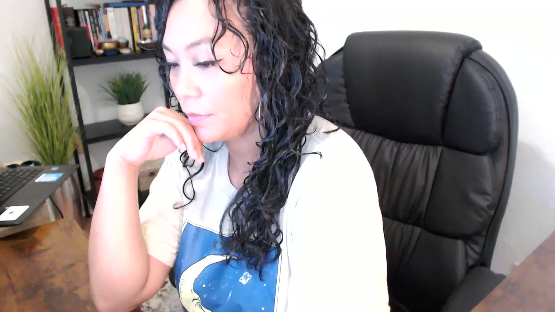 Gallery image thumbnail from MickaylaMinx's myfreecams stream on, 10/02/2024, 18:05 image 19 of 20