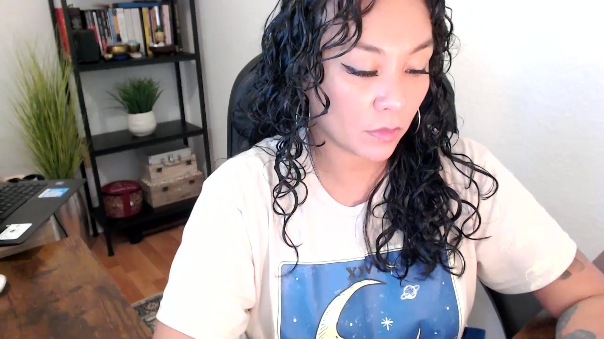 Gallery image thumbnail from MickaylaMinx's myfreecams stream on, 10/02/2024, 18:05 image 17 of 20