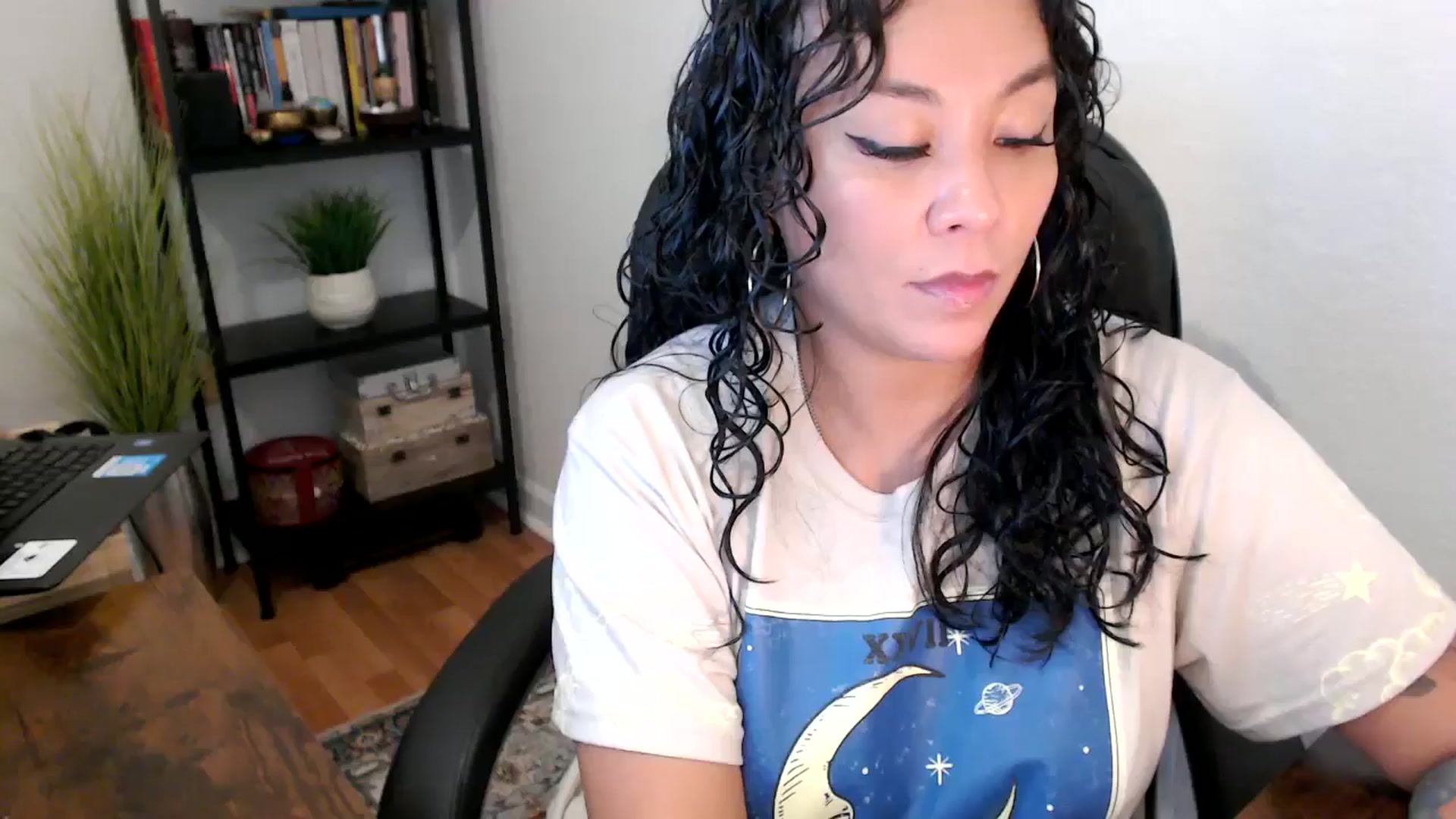 Gallery image thumbnail from MickaylaMinx's myfreecams stream on, 10/02/2024, 18:05 image 13 of 20