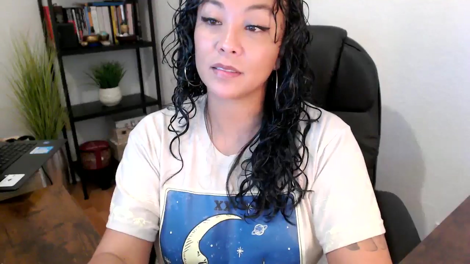Gallery image thumbnail from MickaylaMinx's myfreecams stream on, 10/02/2024, 18:05 image 10 of 20