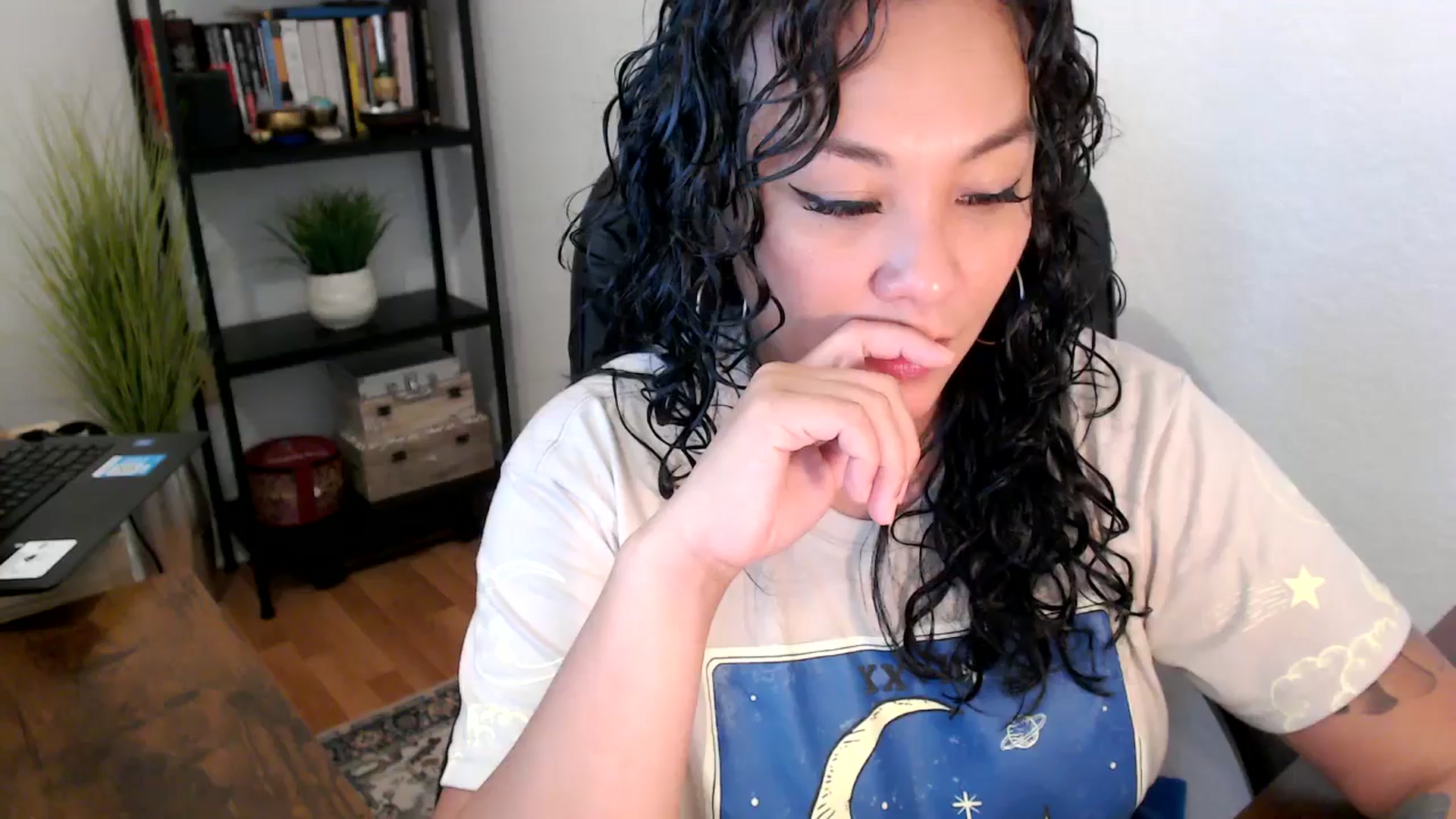 Gallery image thumbnail from MickaylaMinx's myfreecams stream on, 10/02/2024, 18:28 image 9 of 20