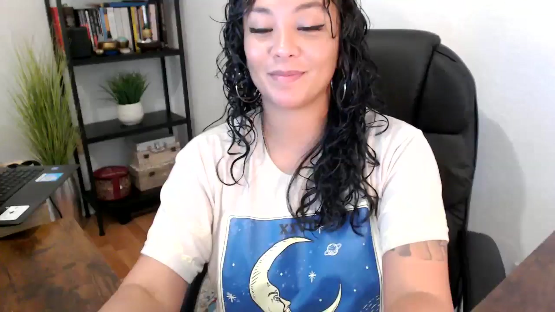 Gallery image thumbnail from MickaylaMinx's myfreecams stream on, 10/02/2024, 18:28 image 20 of 20