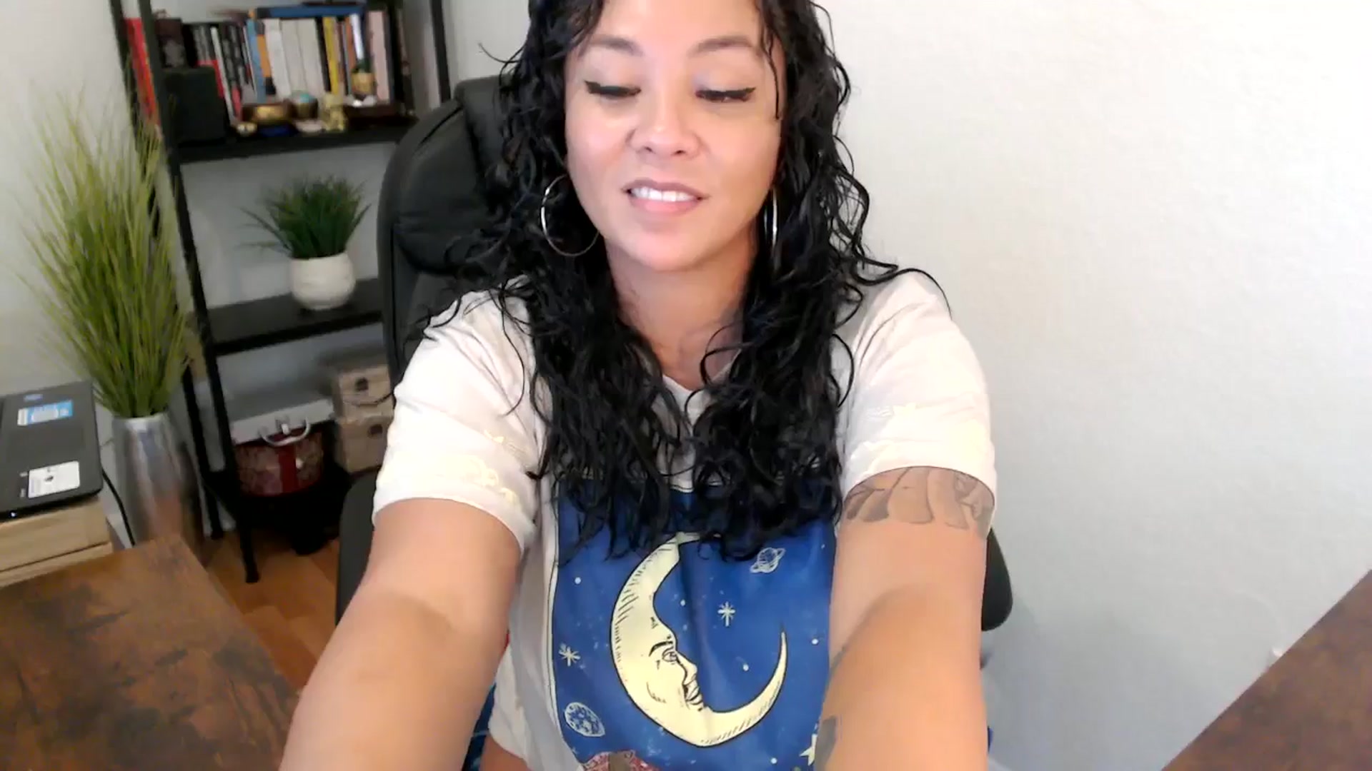 Gallery image thumbnail from MickaylaMinx's myfreecams stream on, 10/02/2024, 19:38 image 13 of 20