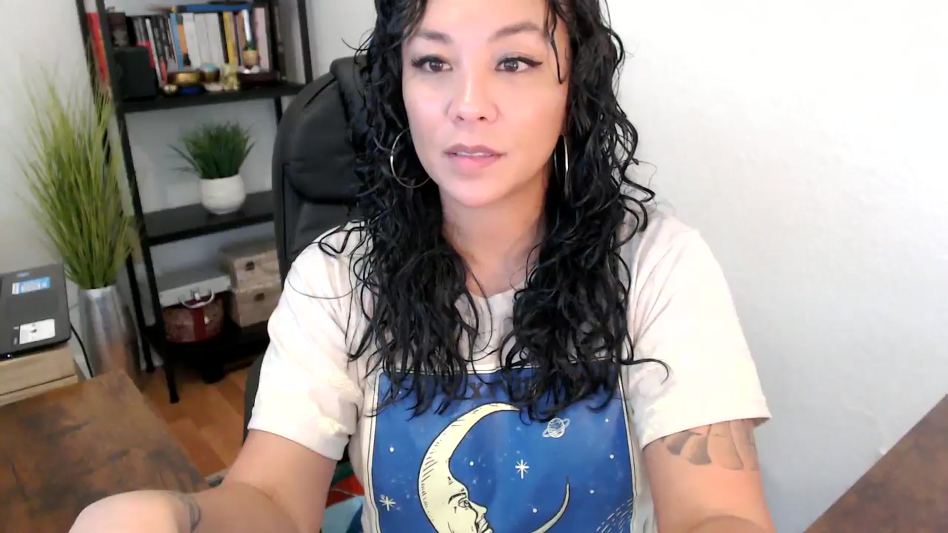 Gallery image thumbnail from MickaylaMinx's myfreecams stream on, 10/02/2024, 19:38 image 19 of 20