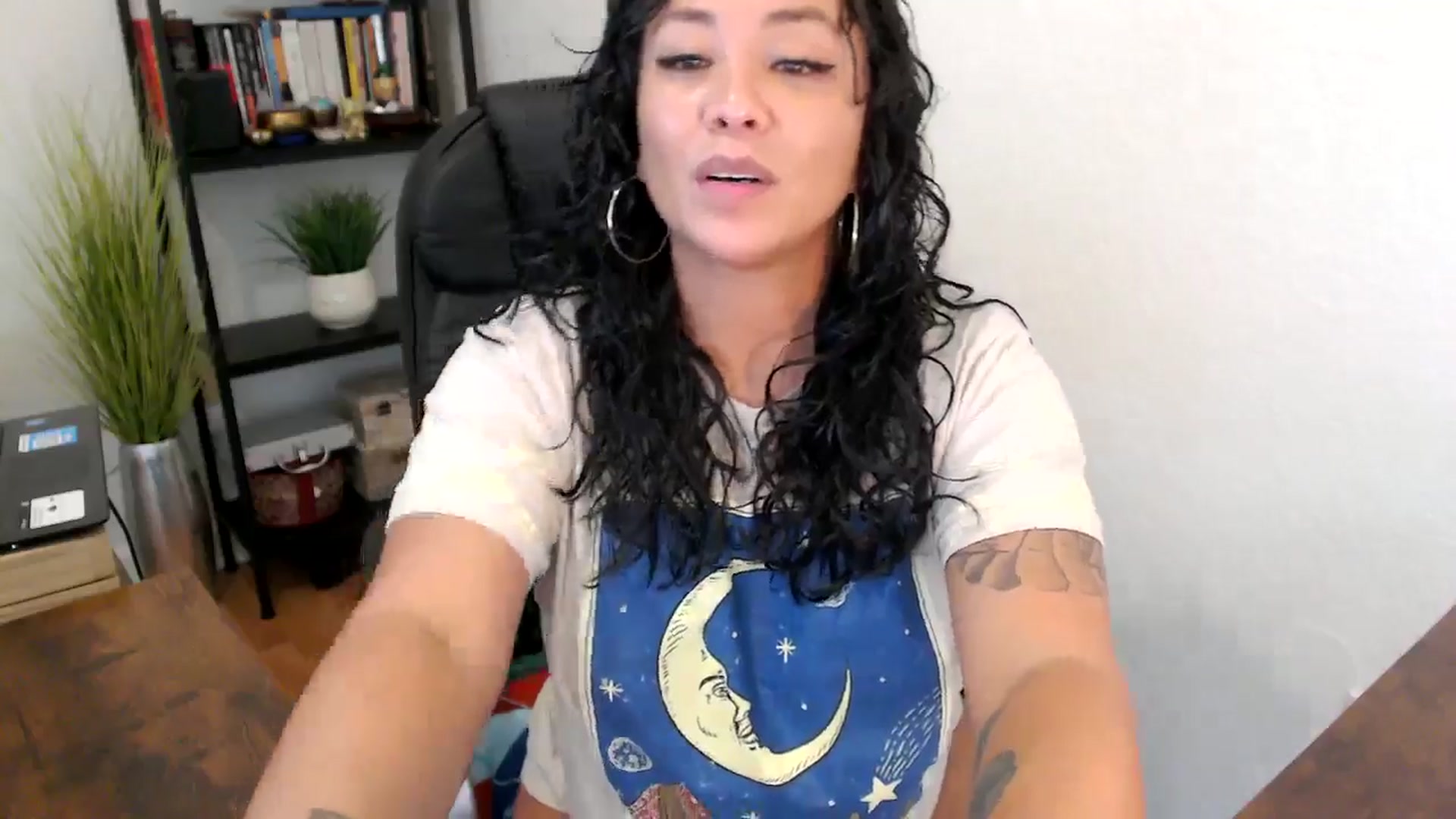 Gallery image thumbnail from MickaylaMinx's myfreecams stream on, 10/02/2024, 19:38 image 12 of 20