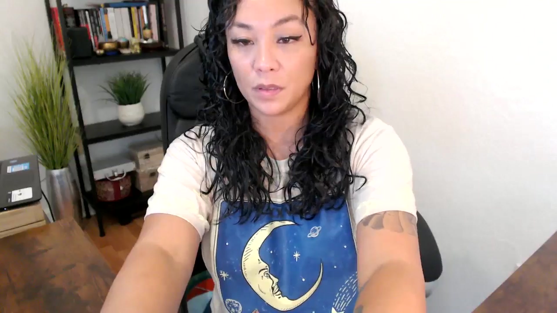 Gallery image thumbnail from MickaylaMinx's myfreecams stream on, 10/02/2024, 19:38 image 18 of 20