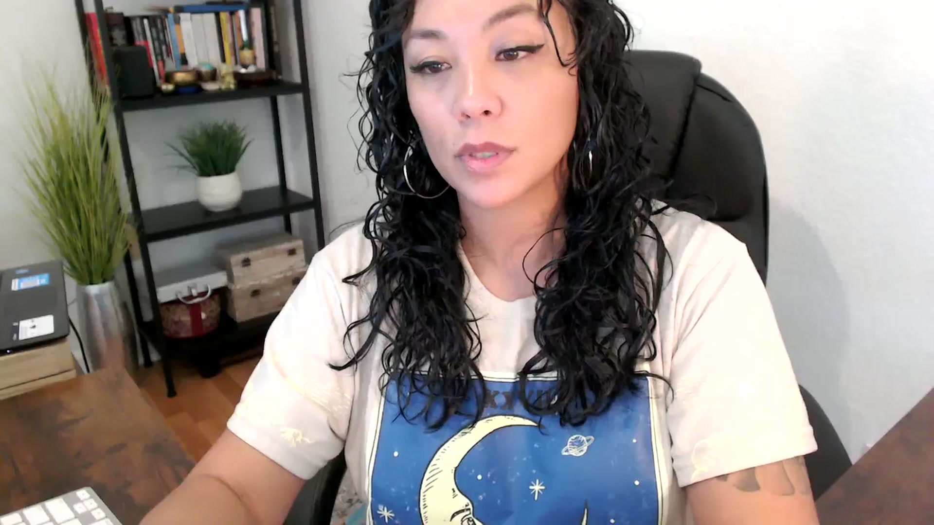 Gallery image thumbnail from MickaylaMinx's myfreecams stream on, 10/02/2024, 20:21 image 17 of 20