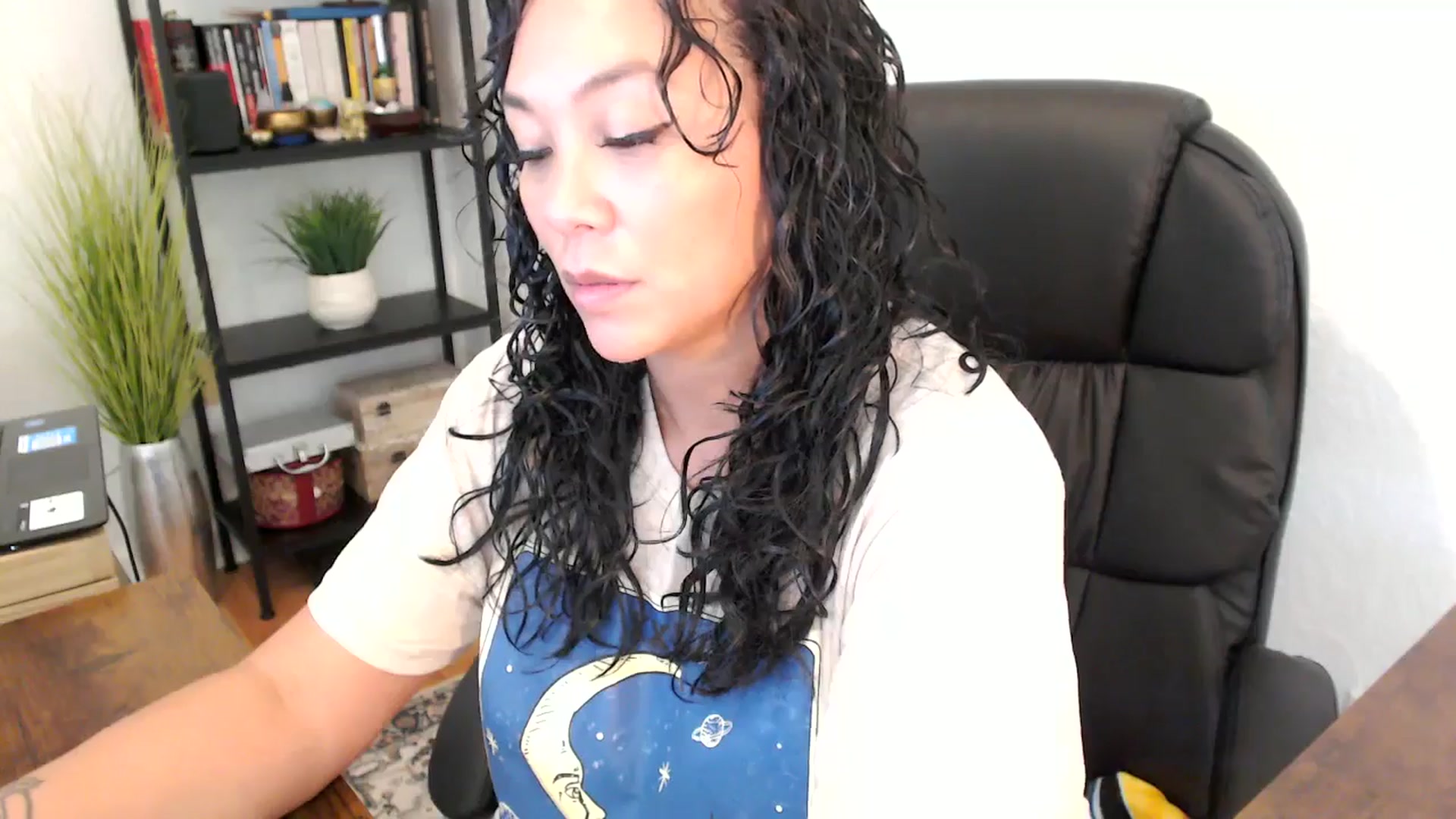 Gallery image thumbnail from MickaylaMinx's myfreecams stream on, 10/02/2024, 20:21 image 20 of 20