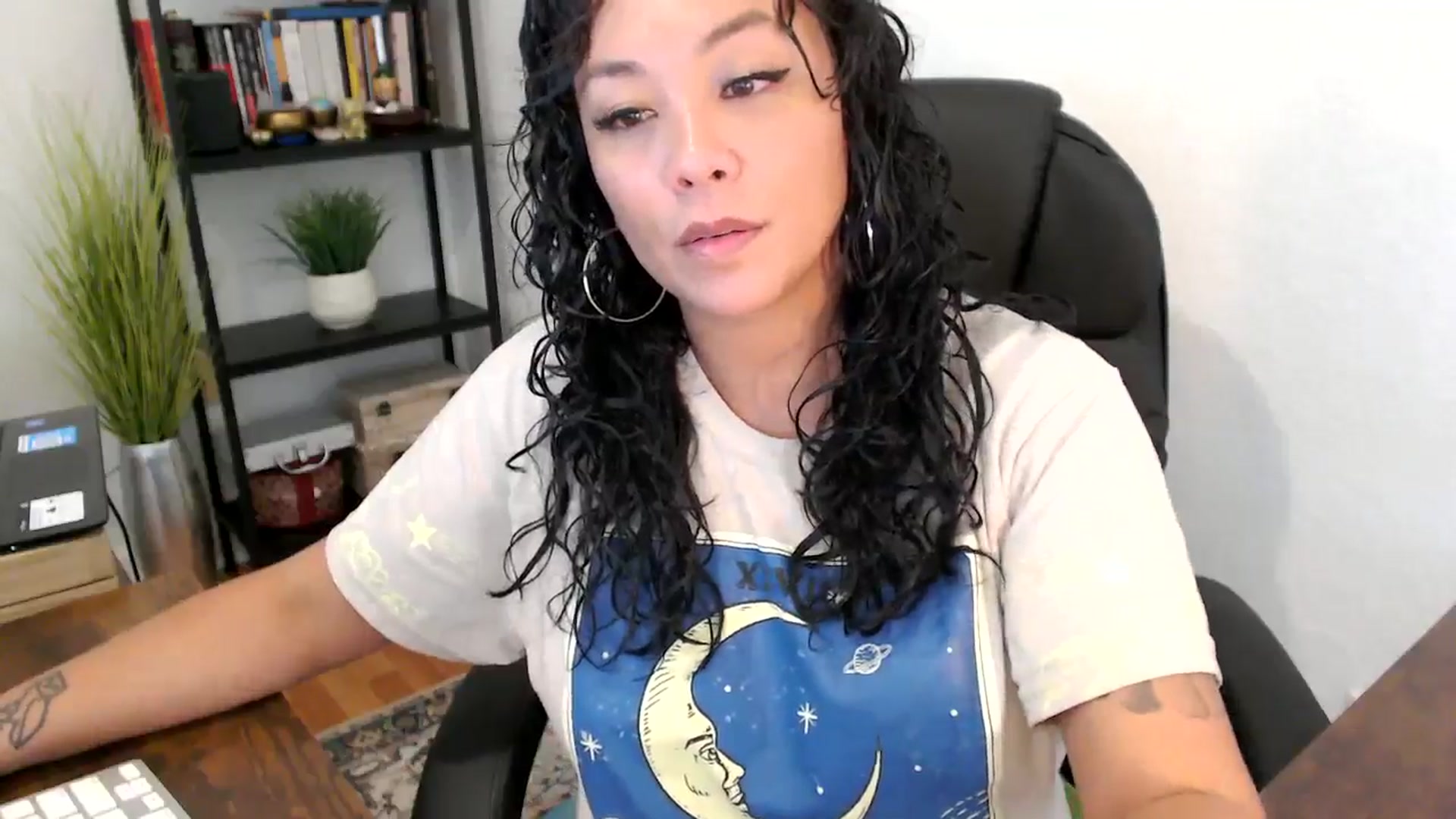 Gallery image thumbnail from MickaylaMinx's myfreecams stream on, 10/02/2024, 20:21 image 12 of 20